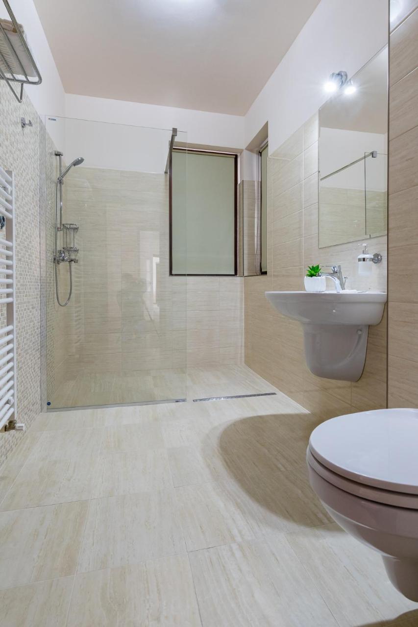 Pensiunea Select Central Targu Mures Ngoại thất bức ảnh