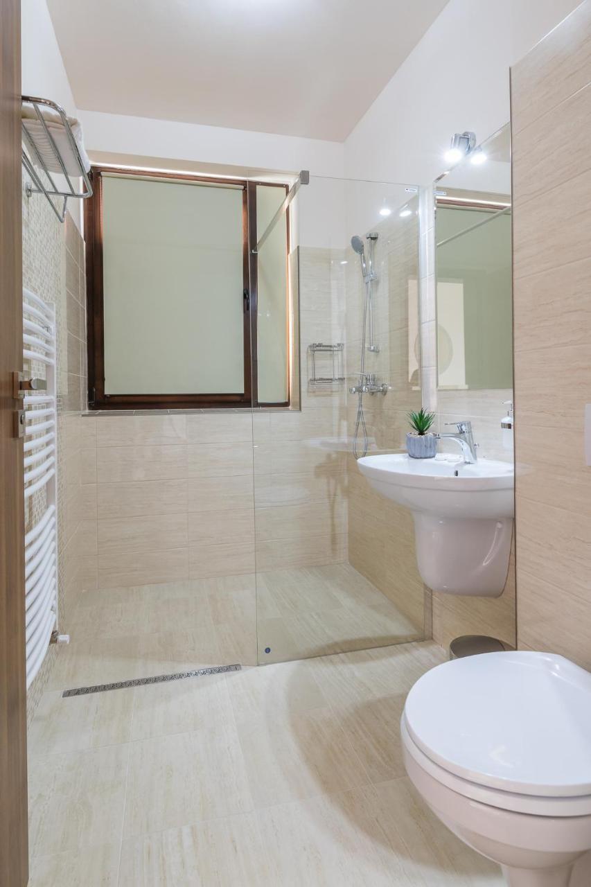 Pensiunea Select Central Targu Mures Ngoại thất bức ảnh